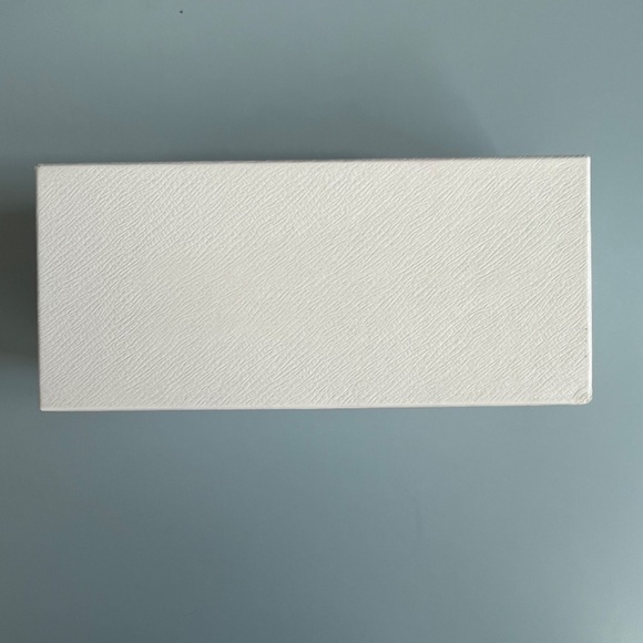 Prada White Sunglasses Storage Box - Picture 4 of 8